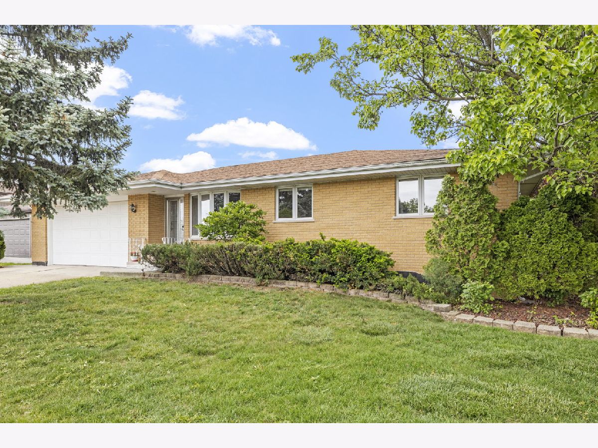  Sold Orland Hills Illinois, 8862 167th