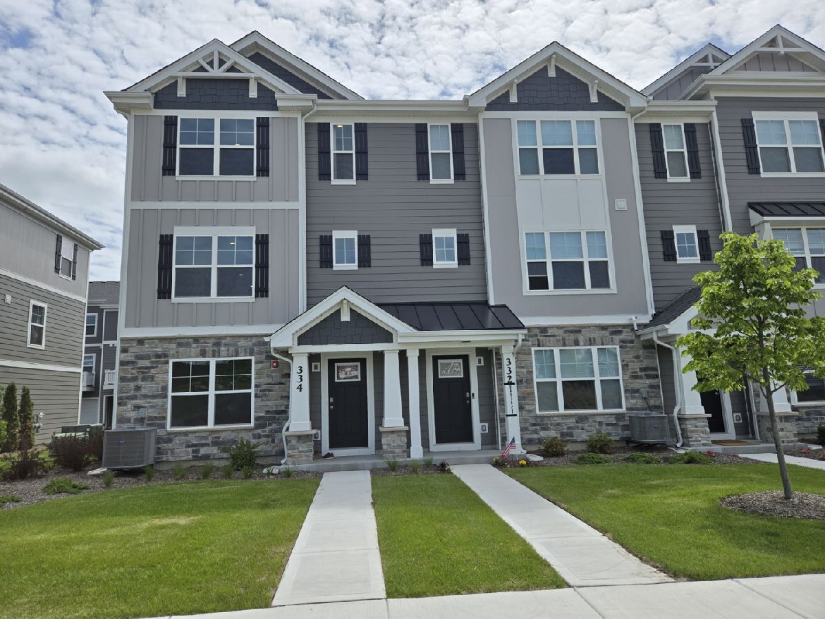 Condos & Townhomes Rented Charlestowne Lakes St Charles Illinois, 334 Basin