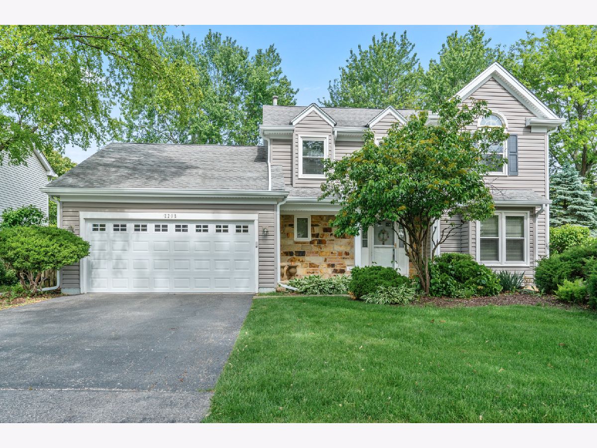 Homes Sold Country Grove Schaumburg Illinois, 2208 Broadway