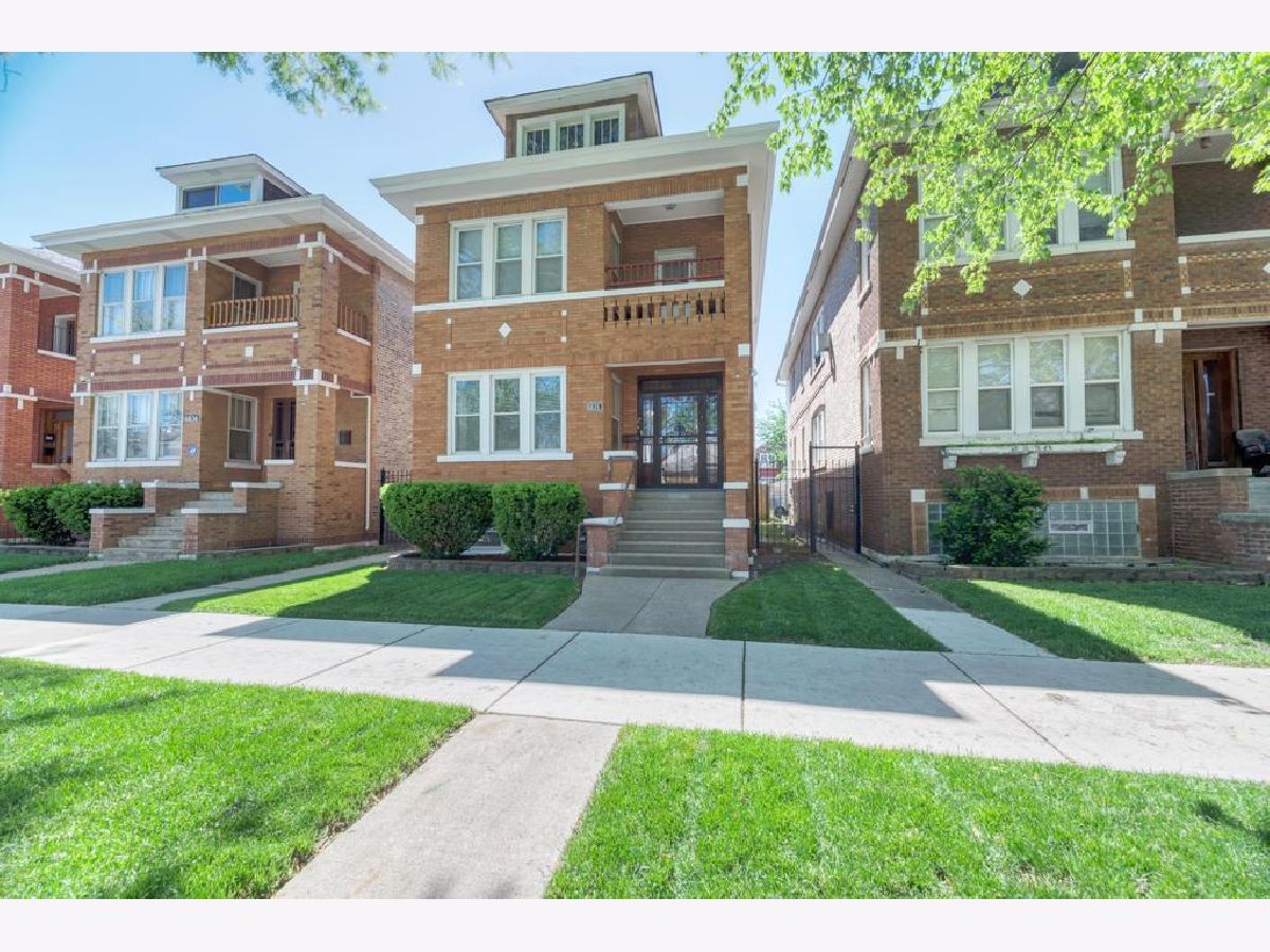 Sold Chicago Illinois, 6834 Rockwell