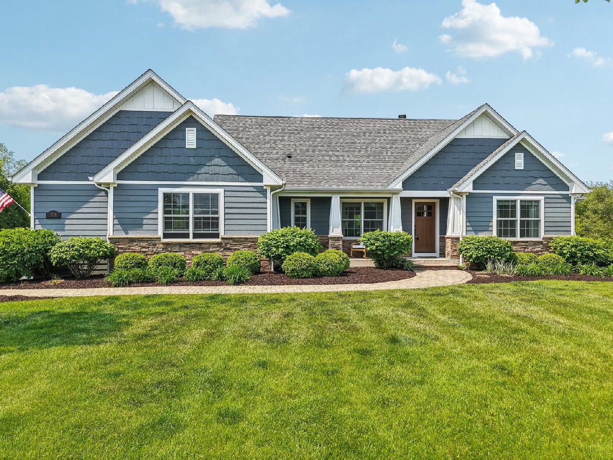  Sold Lakemoor Illinois, 1719 Vivian Way