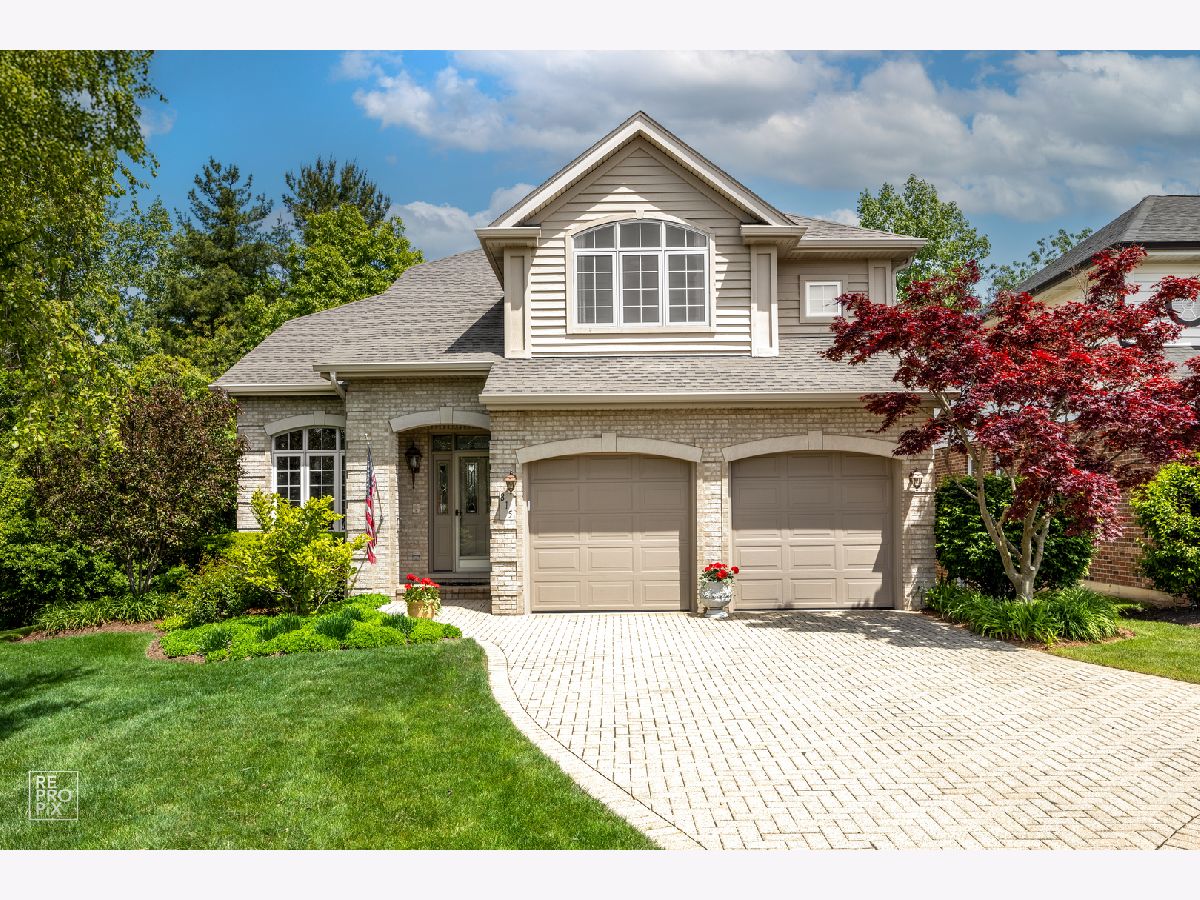 Homes Sold Breton Lakes Willowbrook Illinois, 815 Emerald