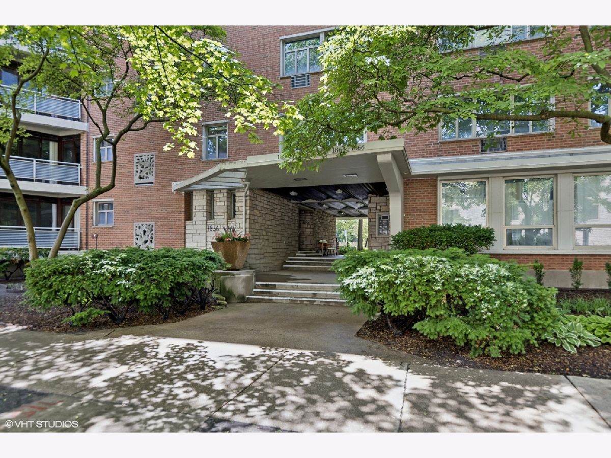 Condominiums For Sale Sherman Gardens Evanston Illinois, 1864 Sherman Avenue