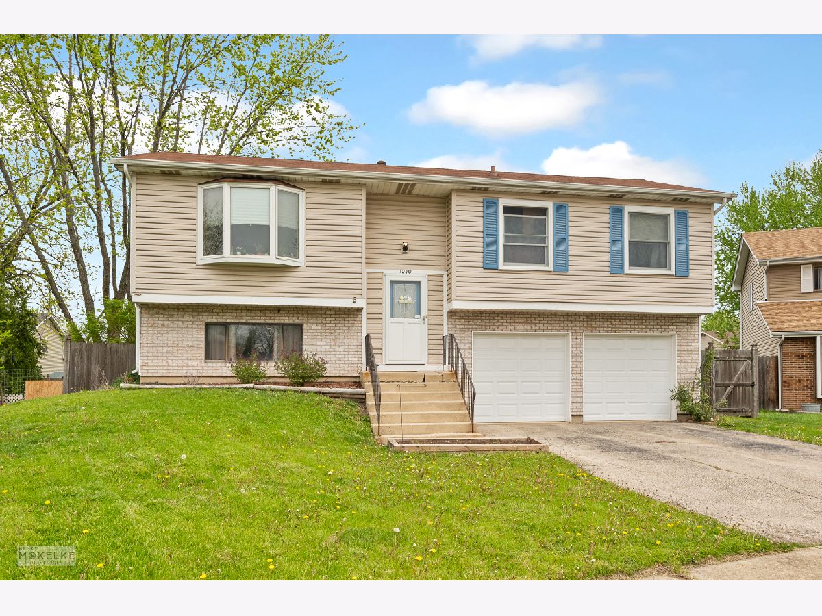 Homes & Townhomes Sold Georgetown Aurora Illinois, 1040 Dover