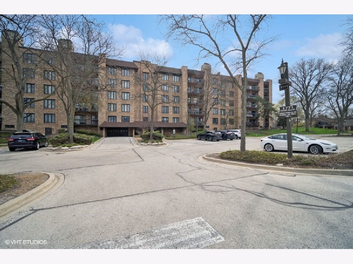 Condos & Townhomes & Homes Sold Mission Hills Northbrook Illinois, 1771 Mission Hills