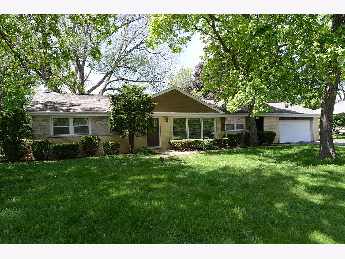  Sold Medinah Illinois, 6N002 Laurel