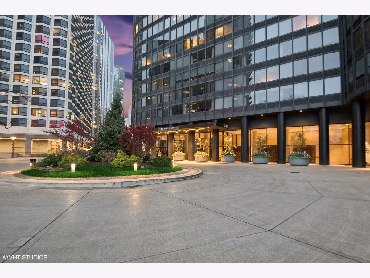 Condos & Townhomes Sold Harbor Point Chicago Illinois, 155 Harbor