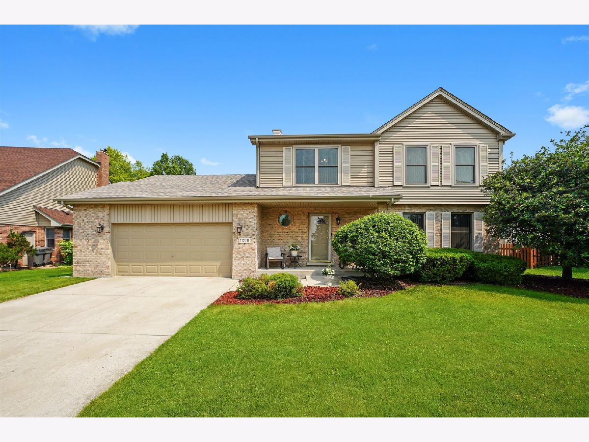 Condos & Townhomes & Homes Sold Creekside Of Springcreek Orland Park Illinois, 11220 Brigitte