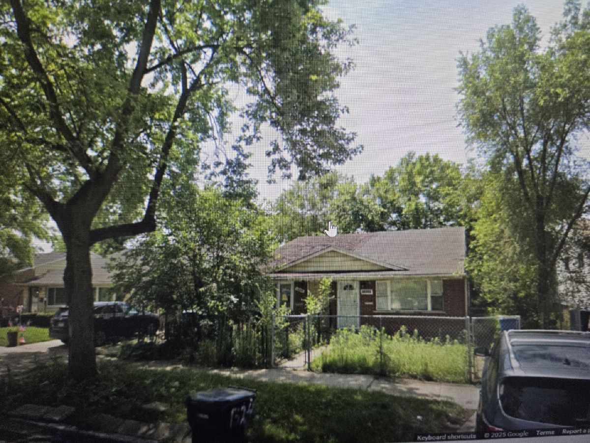  For Sale Chicago Illinois, 13240 Riverdale Avenue