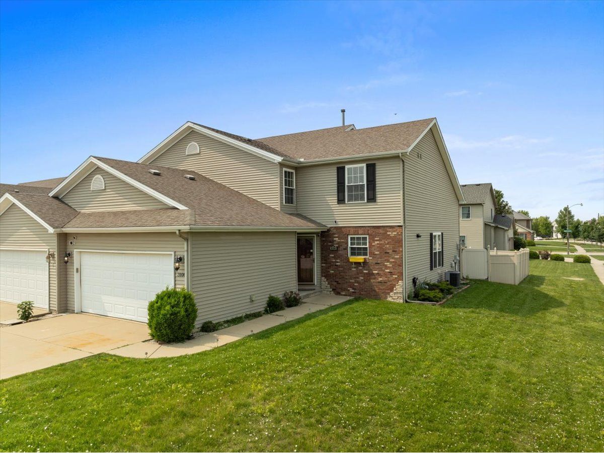 Homes & Condos & Townhomes Sold Eagles Landing Normal Illinois, 3100 Shepard