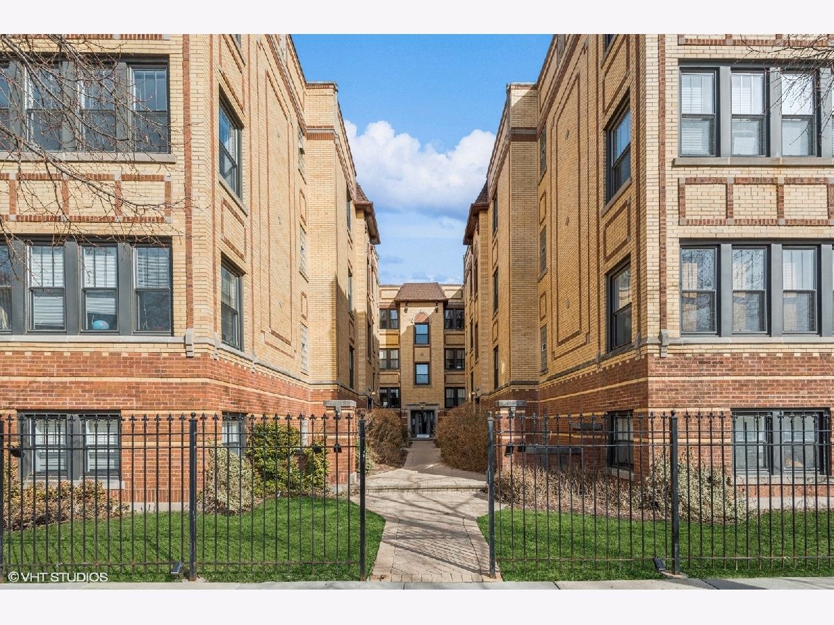 Condos & Townhomes Sold Troy Court Chicago Illinois, 4337 Troy
