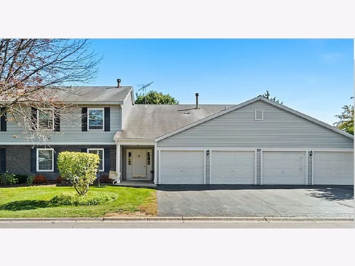 Condominiums Rented Hearthwood Farms Bartlett Illinois, 303 Newport