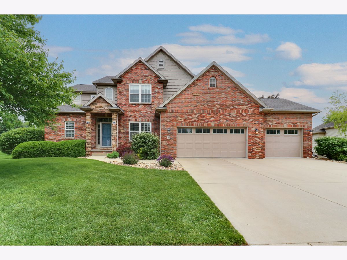 Homes For Sale Brookridge Estates Bloomington Illinois, 69 Brookstone Circle