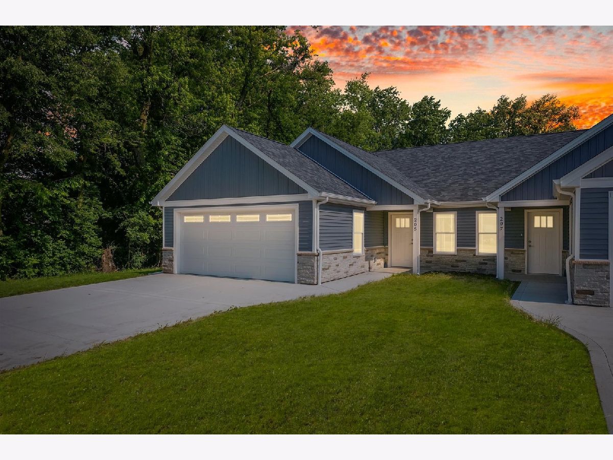  For Sale Fisher Illinois, 205 Fairfield Street
