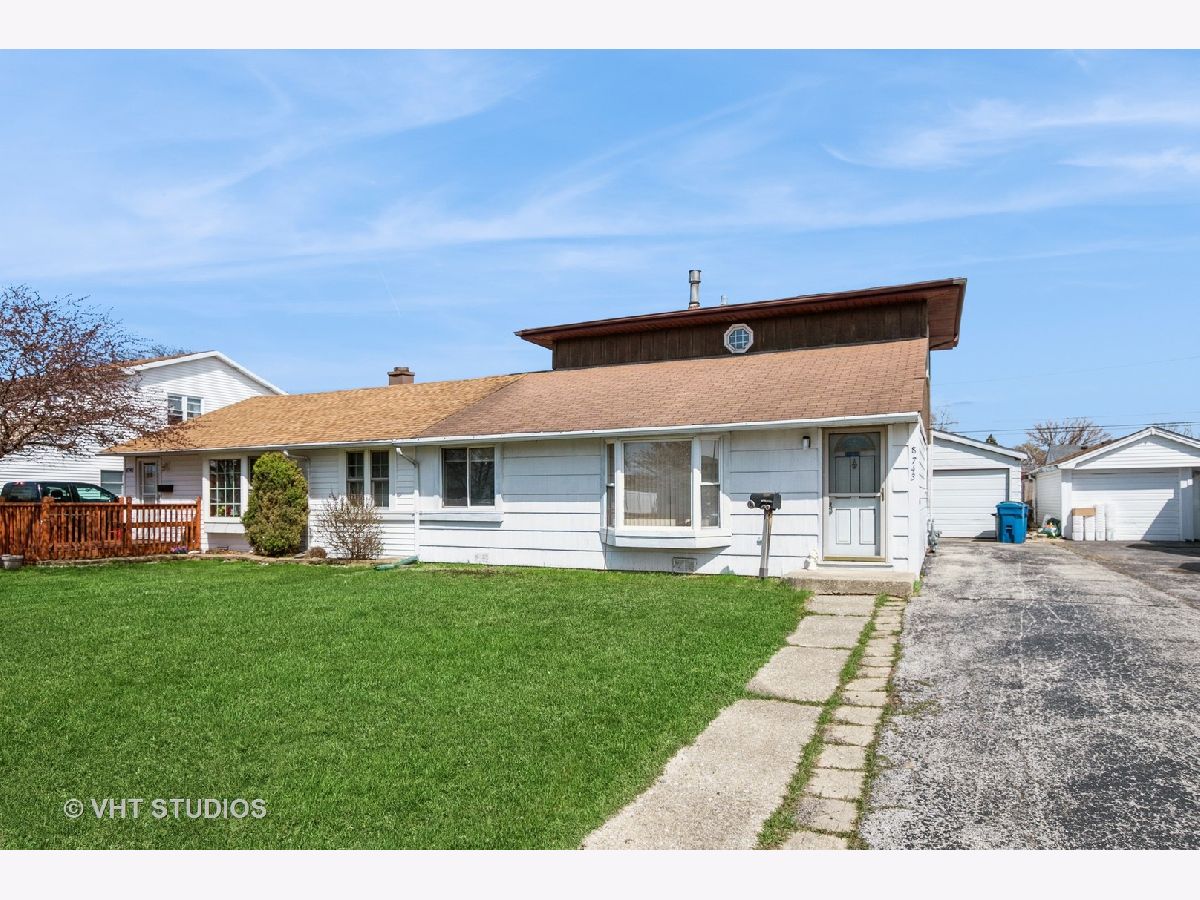  Sold Hometown Illinois, 8743 Beck