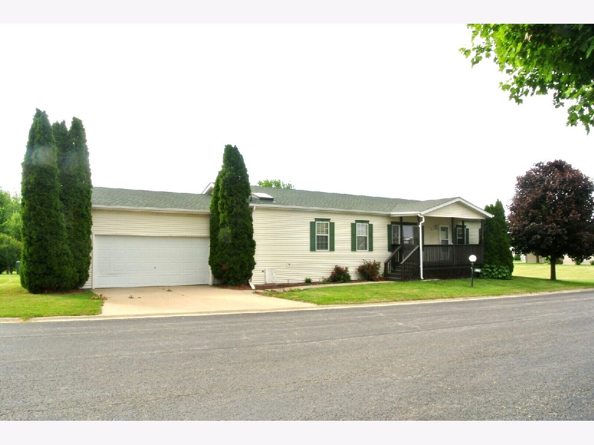 Subdivision For Sale Wildwood Sandwich Illinois, 894 Meadowlark Circle