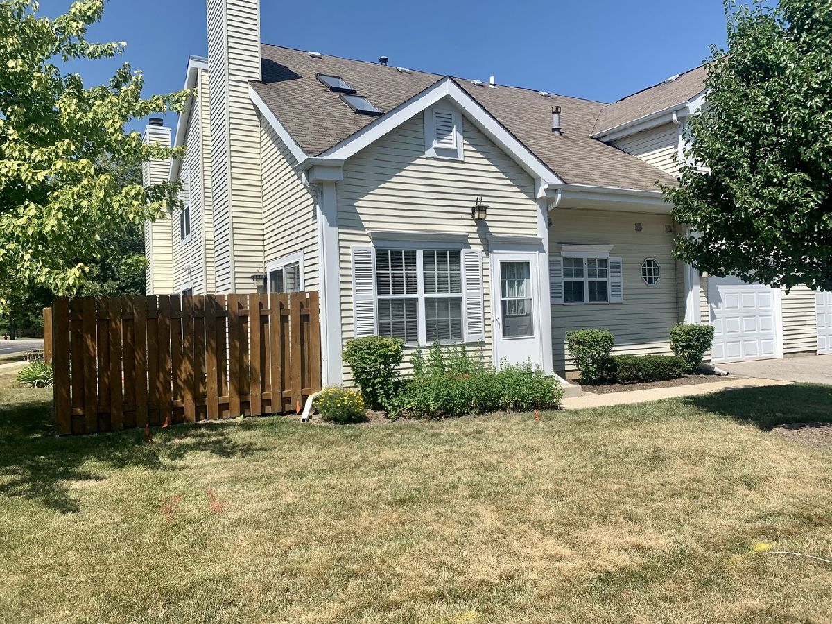 Townhomes & Homes Sold Kensington Gurnee Illinois, 212 Kensington