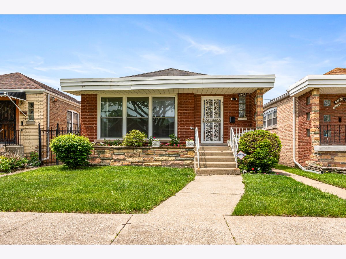  Sold Chicago Illinois, 8952 East End