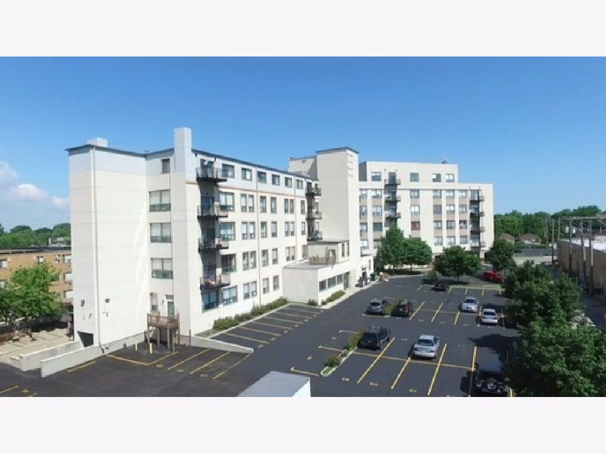  Rented Chicago Illinois, 2451 Howard
