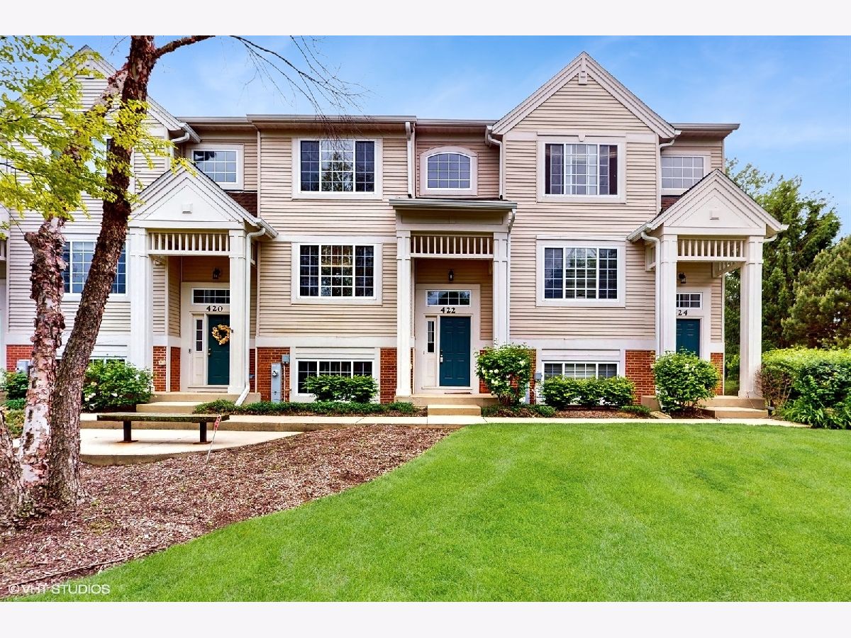  Sold Cary Illinois, 422 Cary Woods