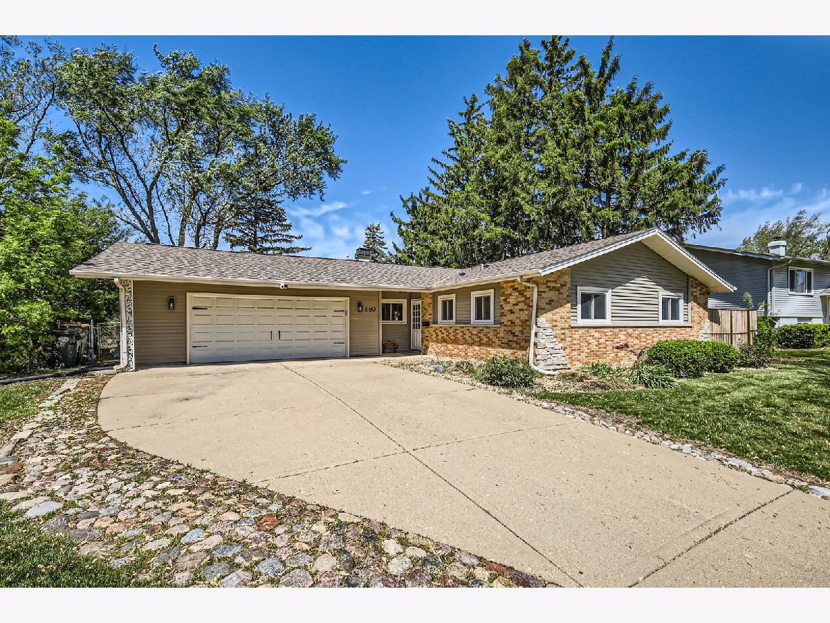 Homes & Condominiums Sold Highlands Hoffman Estates Illinois, 1360 Gentry