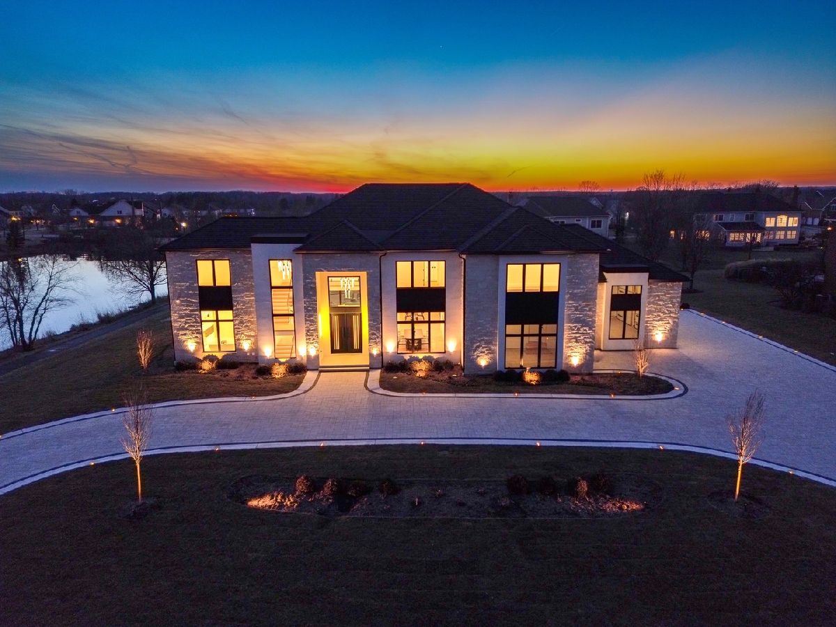  For Sale South Barrington Illinois, 60 Wood Oaks Drive