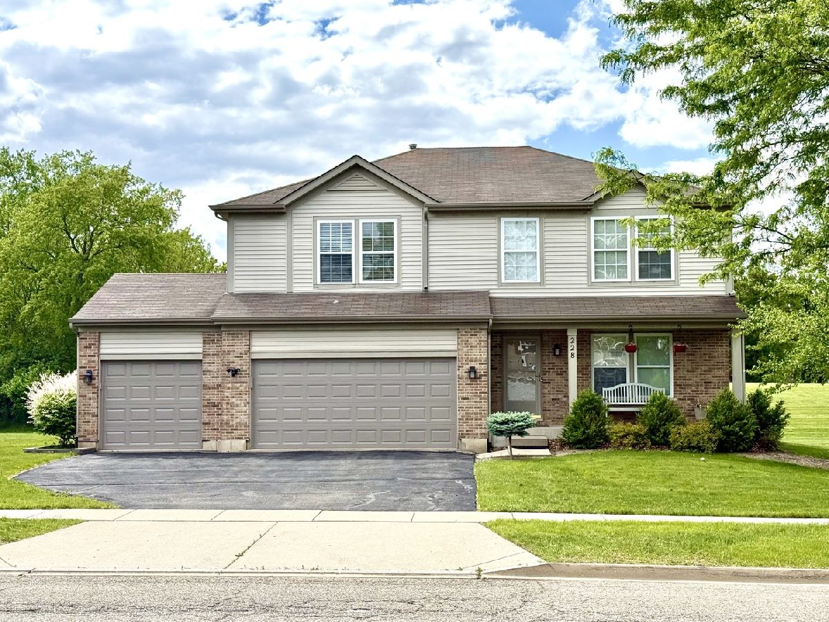  Rented Hampshire Illinois, 228 White Oak