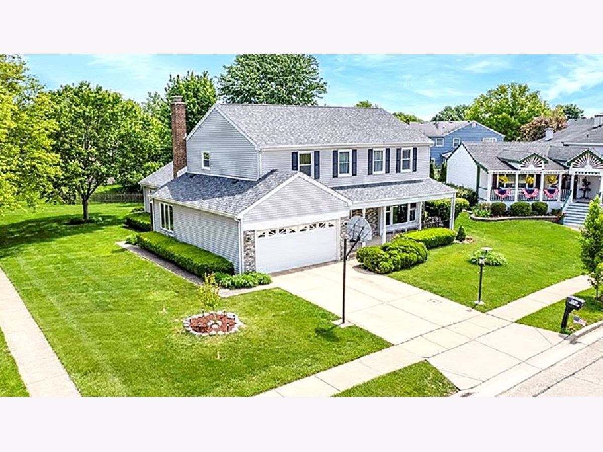 Homes & Condos & Townhomes Sold Sheffield Estates Schaumburg Illinois, 731 Viola