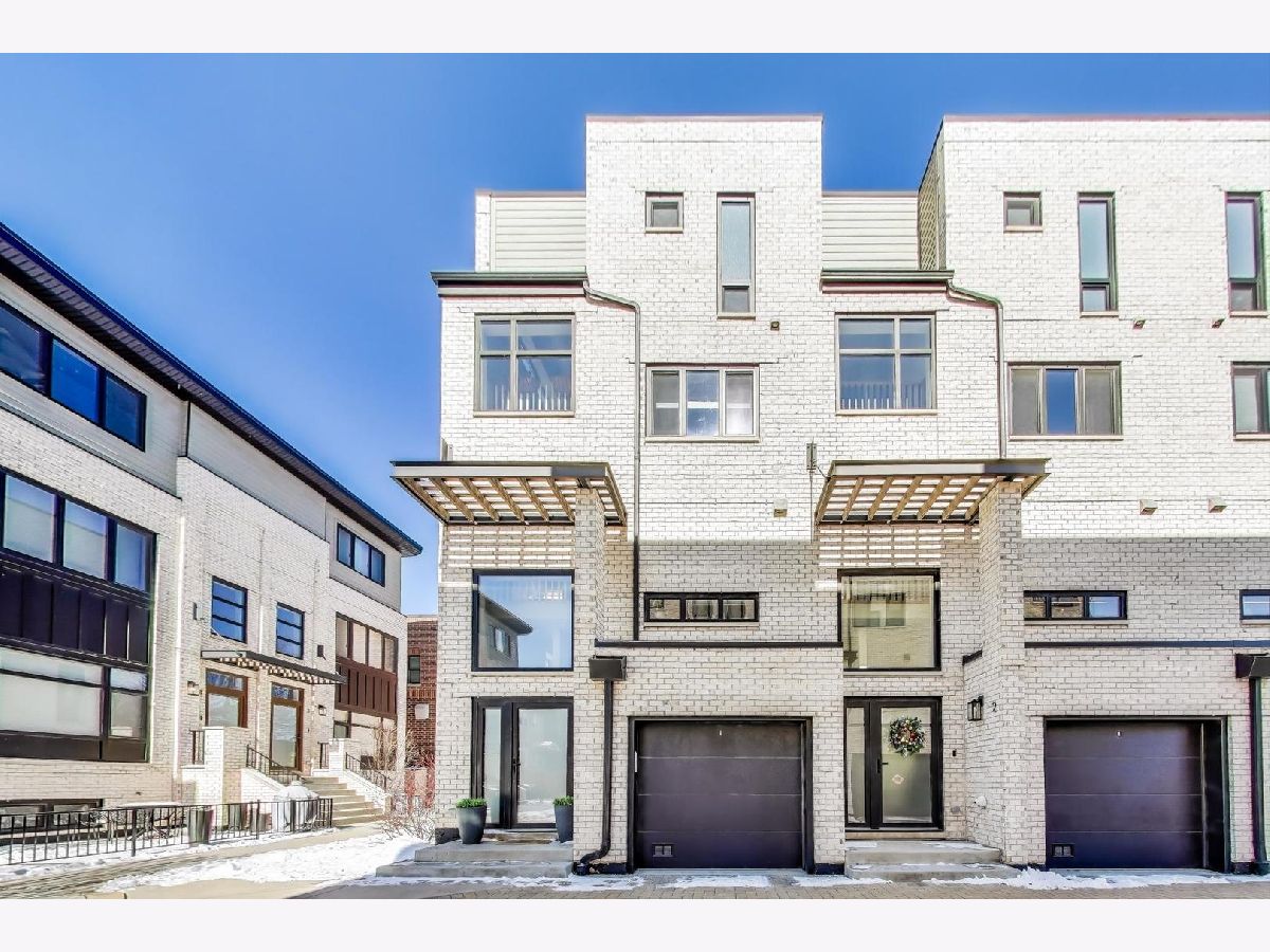  Sold Chicago Illinois, 2301 Rockwell