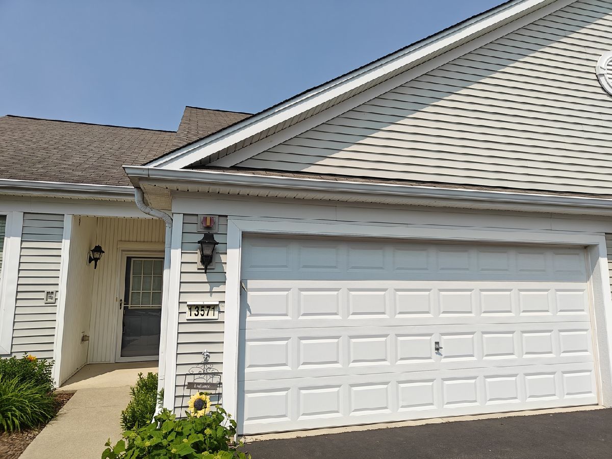 Homes & Townhomes & Condos Rented Del Webb Sun City Huntley Illinois, 13571 Hemlock