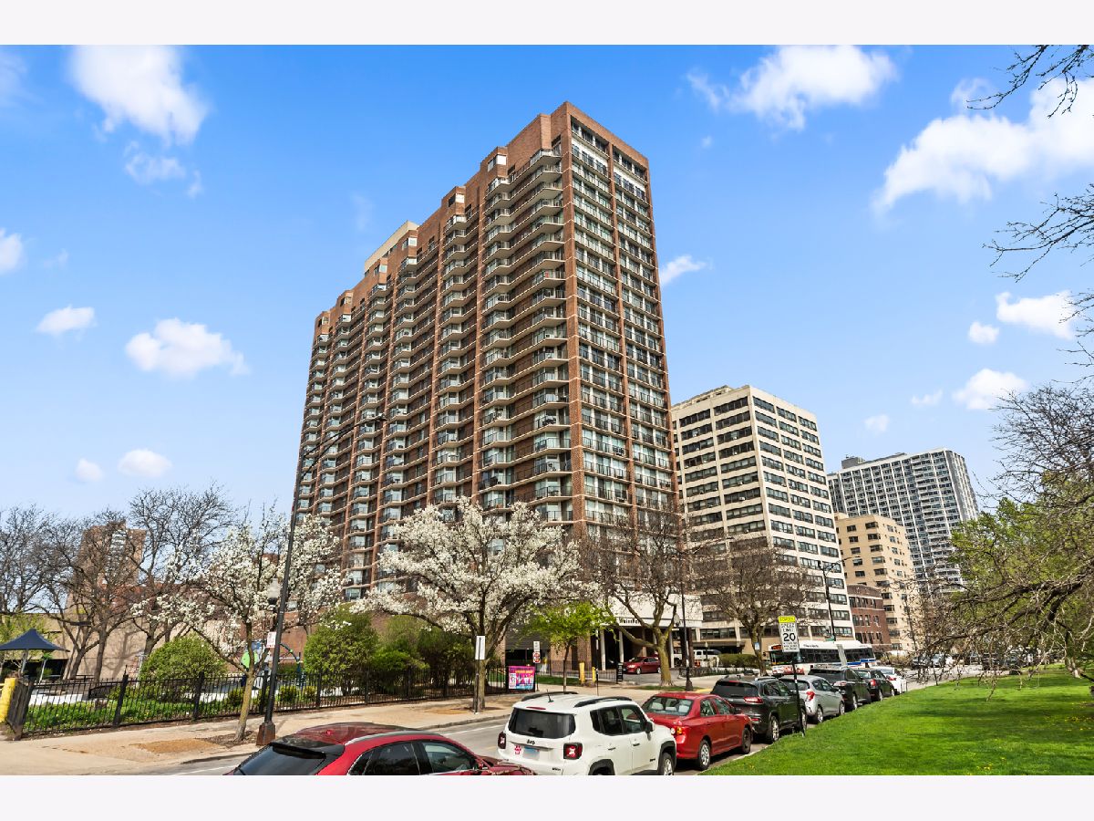 Condominiums Sold The Waterford Chicago Illinois, 4170 Marine