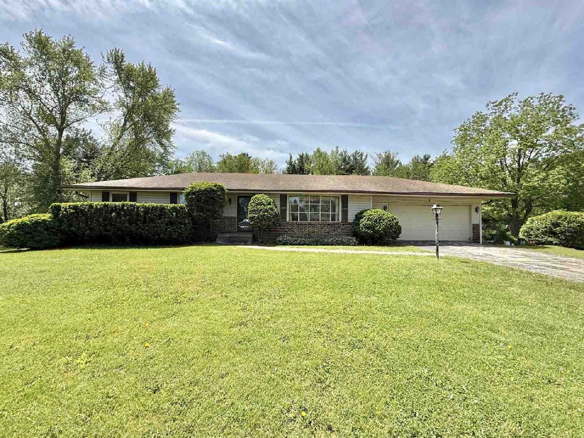  Sold Stillman Valley Illinois, 8567 Valley View