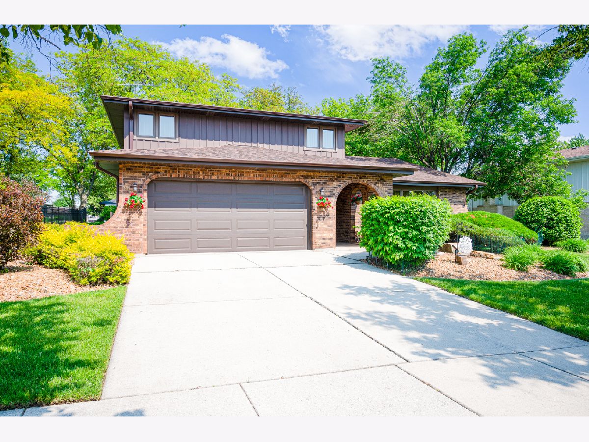 Condos & Townhomes & Homes Sold Heritage Orland Park Illinois, 14207 Concord