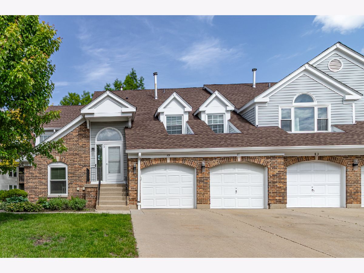 Townhomes & Condos & Homes Sold Woodlands Of Fiore Buffalo Grove Illinois, 79 Willow