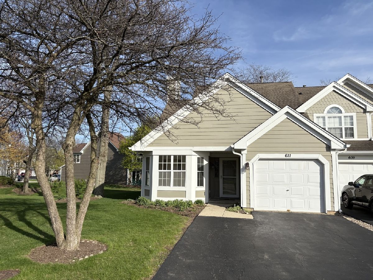 Townhomes & Homes Sold Cambridge Pointe Carol Stream Illinois, 611 Kingsbridge