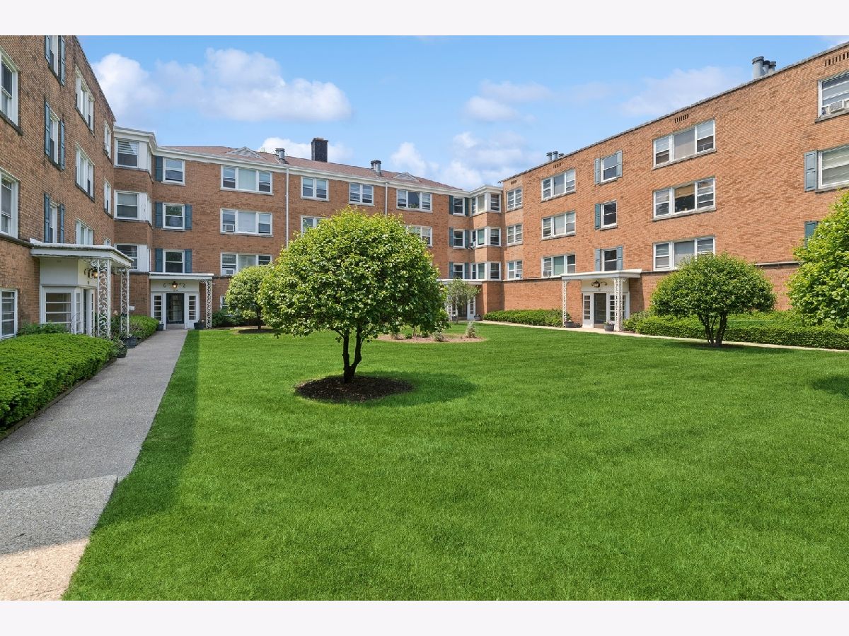 Condominiums Sold Michigan Place Evanston Illinois, 524 Michigan