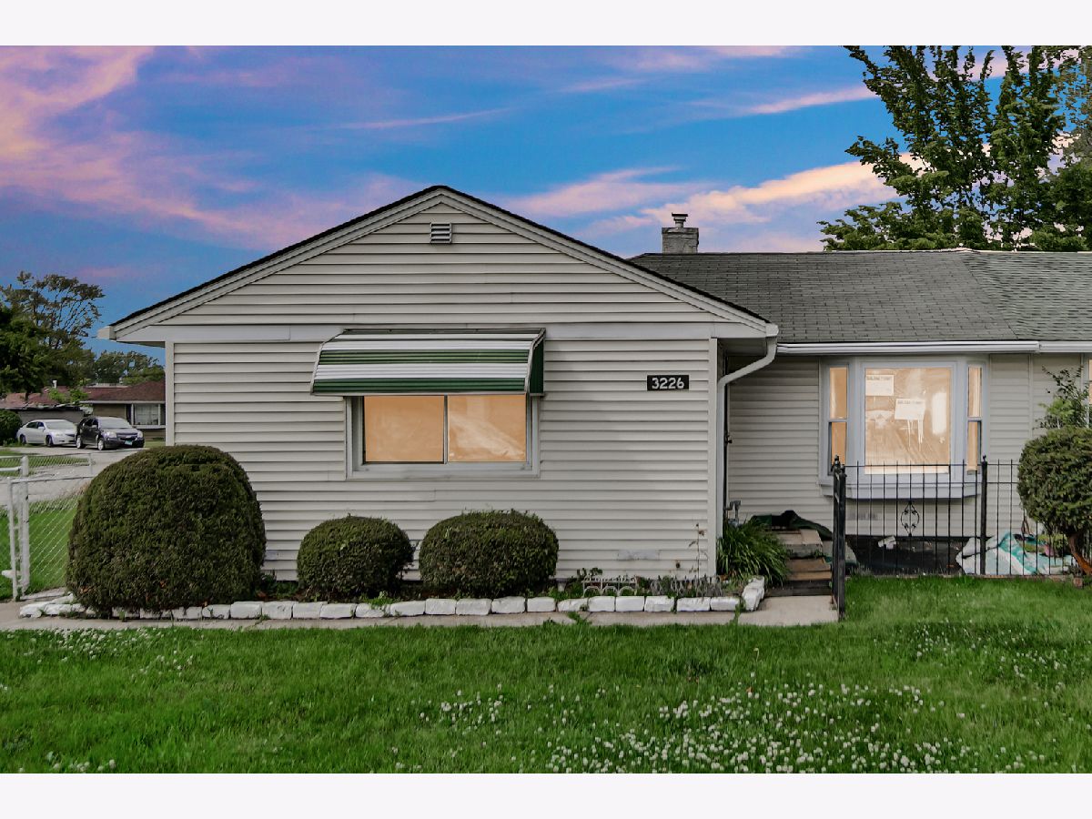  For Sale Robbins Illinois, 3226 Lydia Avenue
