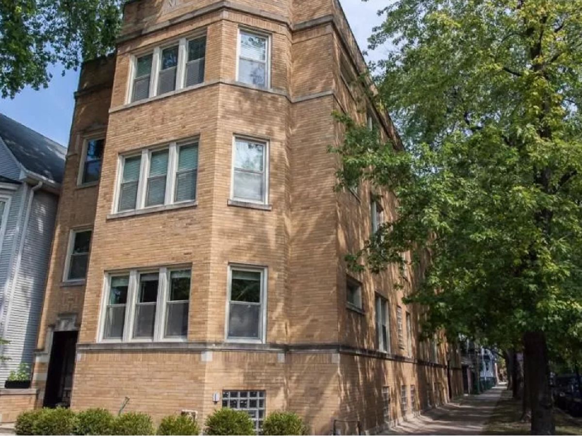 Subdivision Rented Bosworth Manor Chicago Illinois, 1516 Waveland