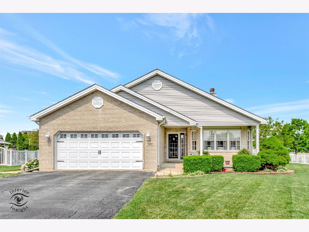 Homes & Townhomes For Sale Hunters Chase Beecher Illinois, 1360 Pheasant Chase Circle