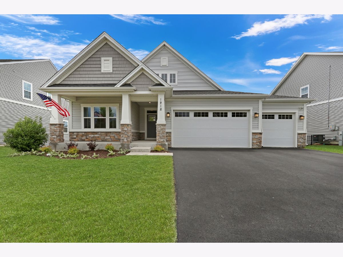 Homes Sold Clublands Antioch Antioch Illinois, 1218 White Lake