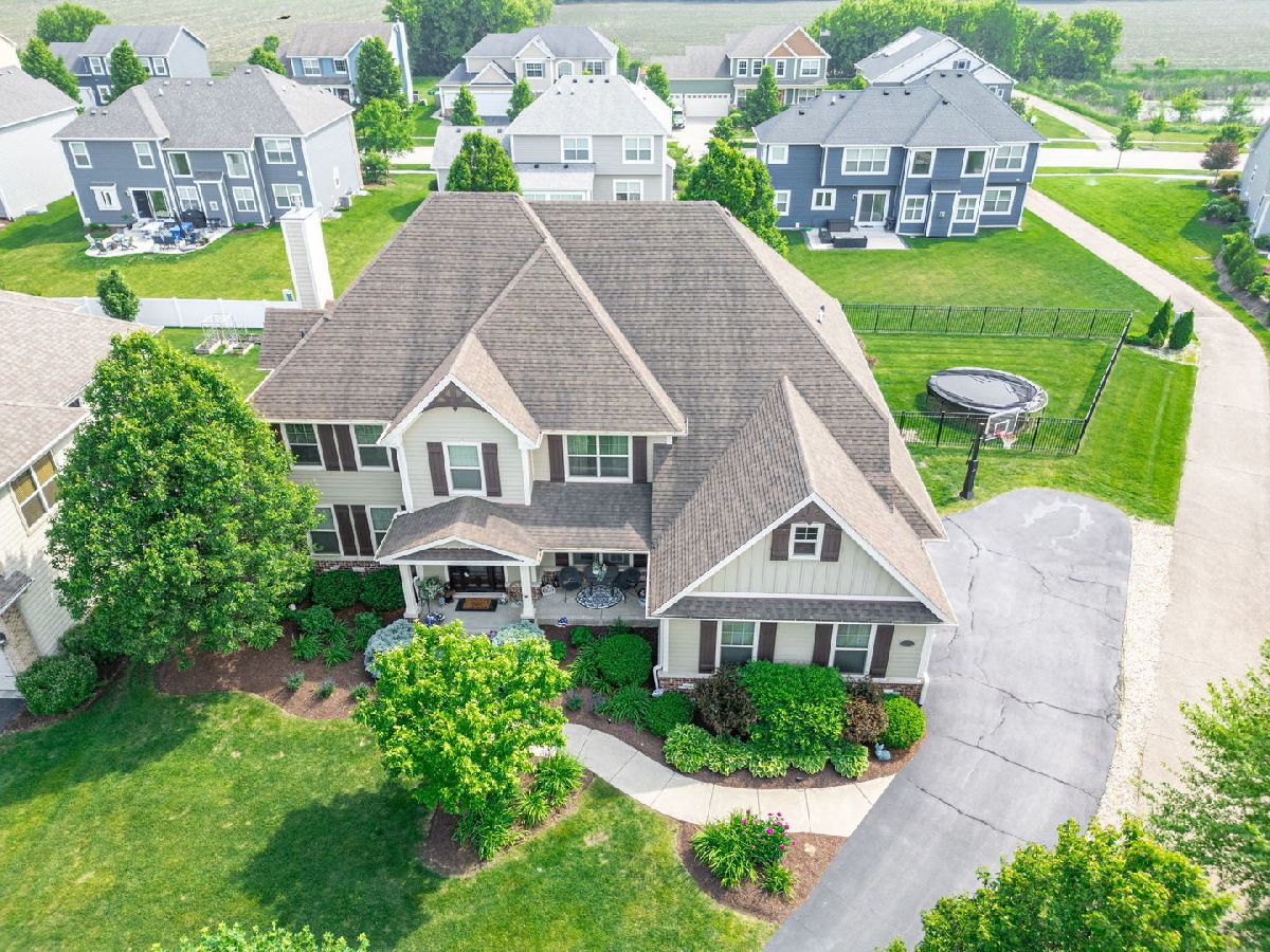 Homes Sold Highland Woods Elgin Illinois, 3551 Hidden Fawn