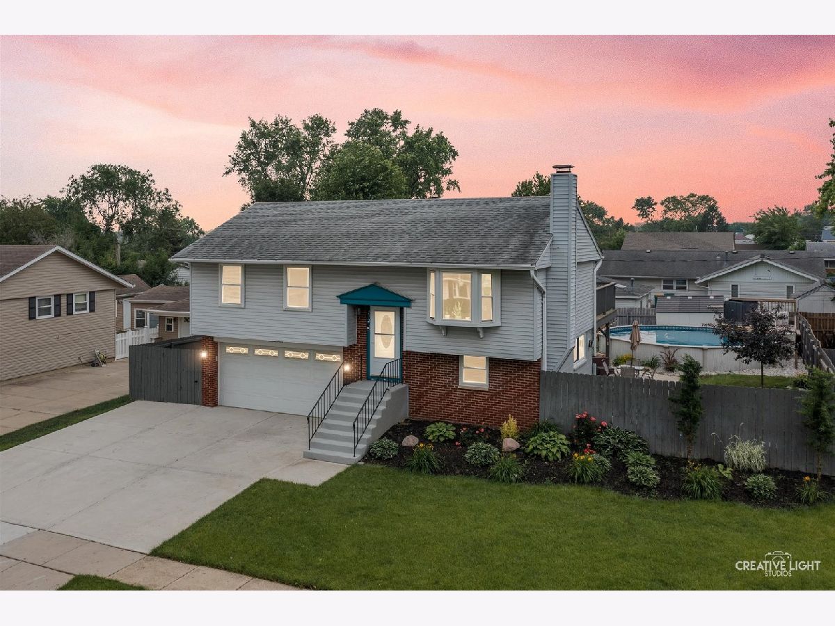Homes Sold Hampton Park Romeoville Illinois, 712 Cascade