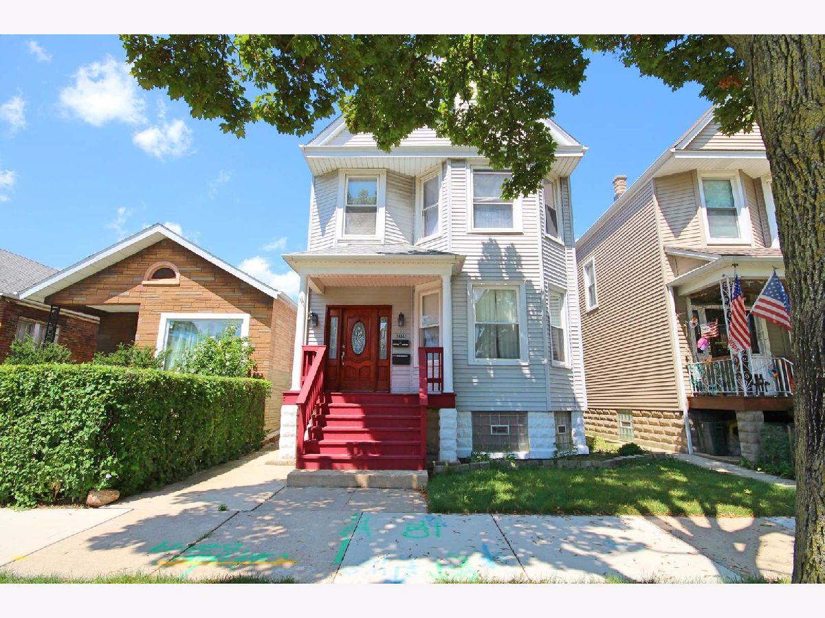 Homes & Condos & Townhomes Rented Old Irving Chicago Illinois, 3328 Cuyler