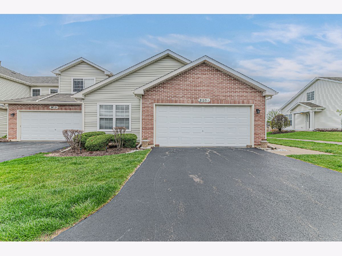  Sold Sugar Grove Illinois, 303 Capitol