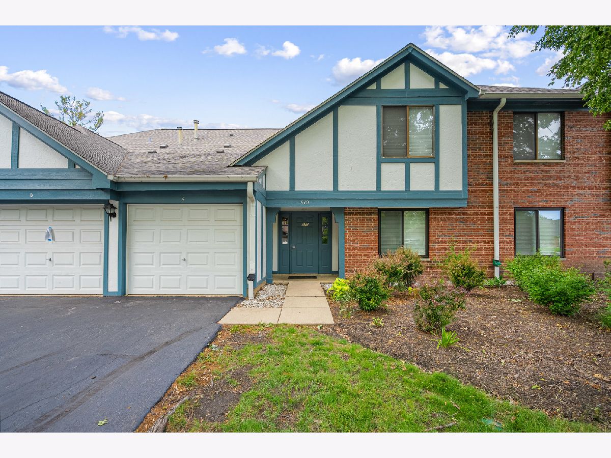  Rented Roselle Illinois, 570 Cumberland