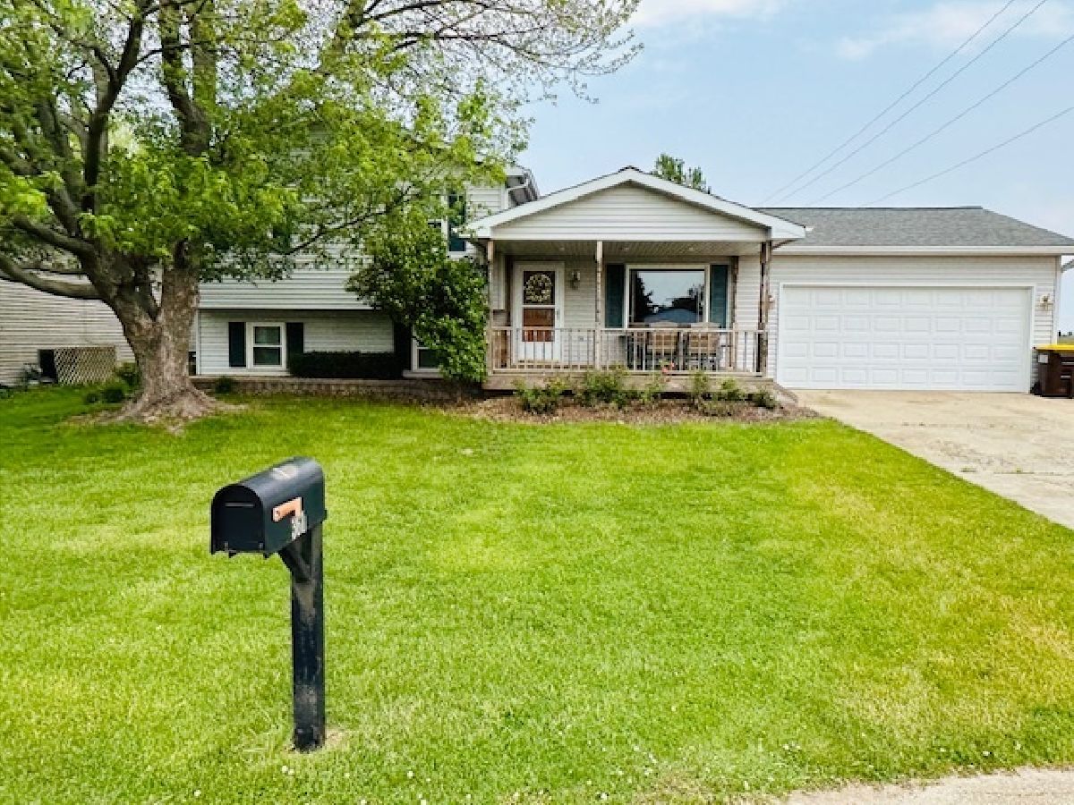  Sold Lee Illinois, 361 Kirke Gate