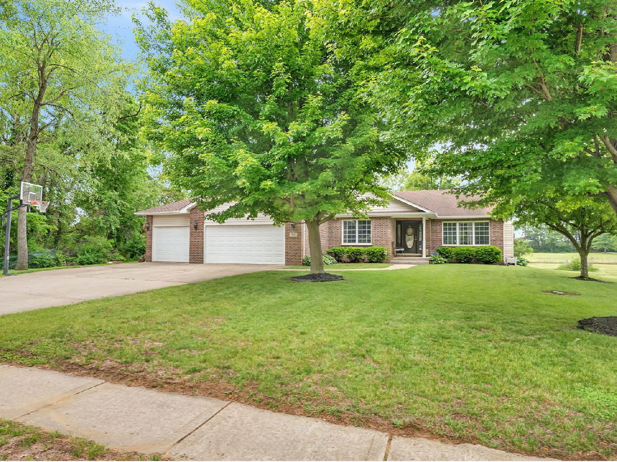  Sold Essex Illinois, 350 Fairway