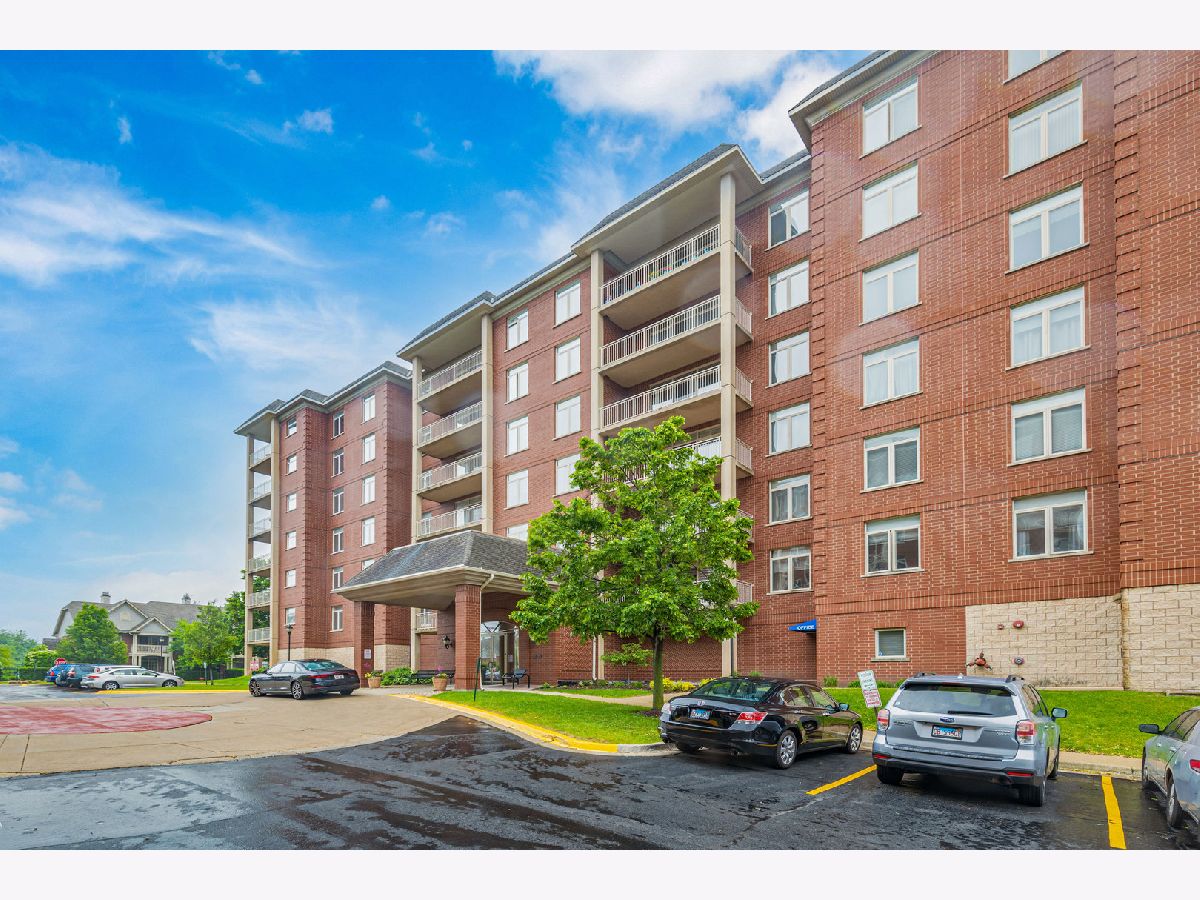 Condos & Townhomes & Homes Sold Woodlands Of Morton Grove Morton Grove Illinois, 8340 Callie