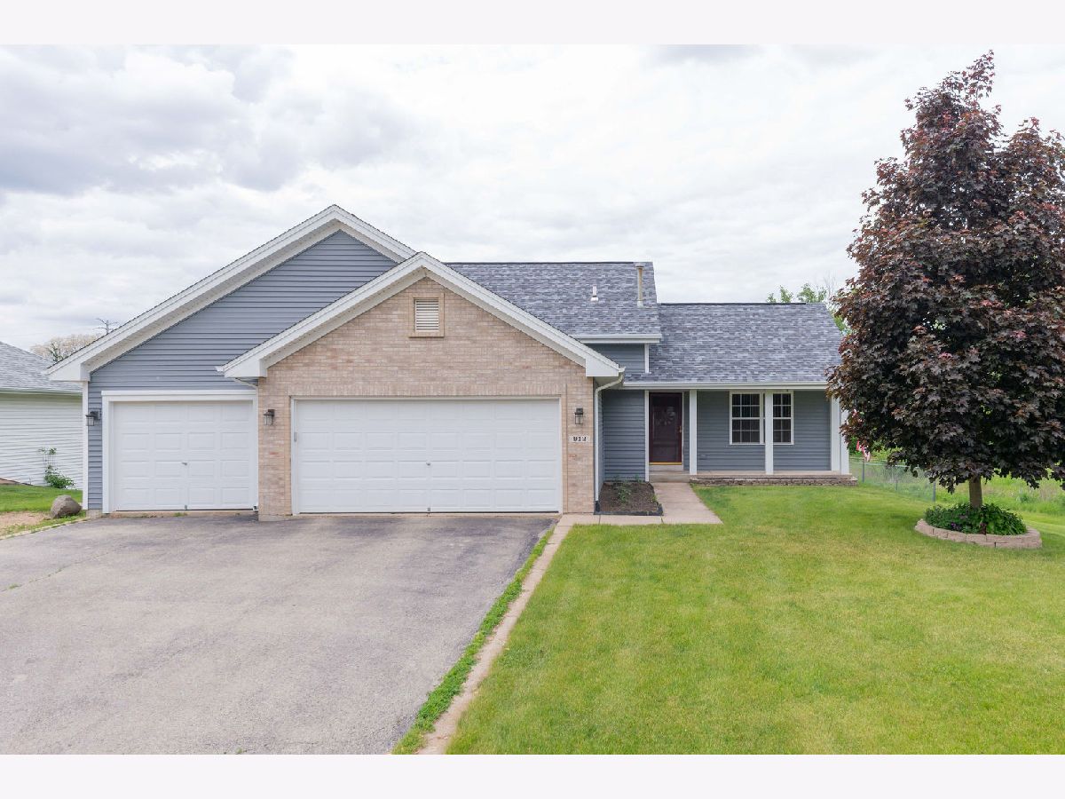  Sold Winnebago Illinois, 912 Meadow