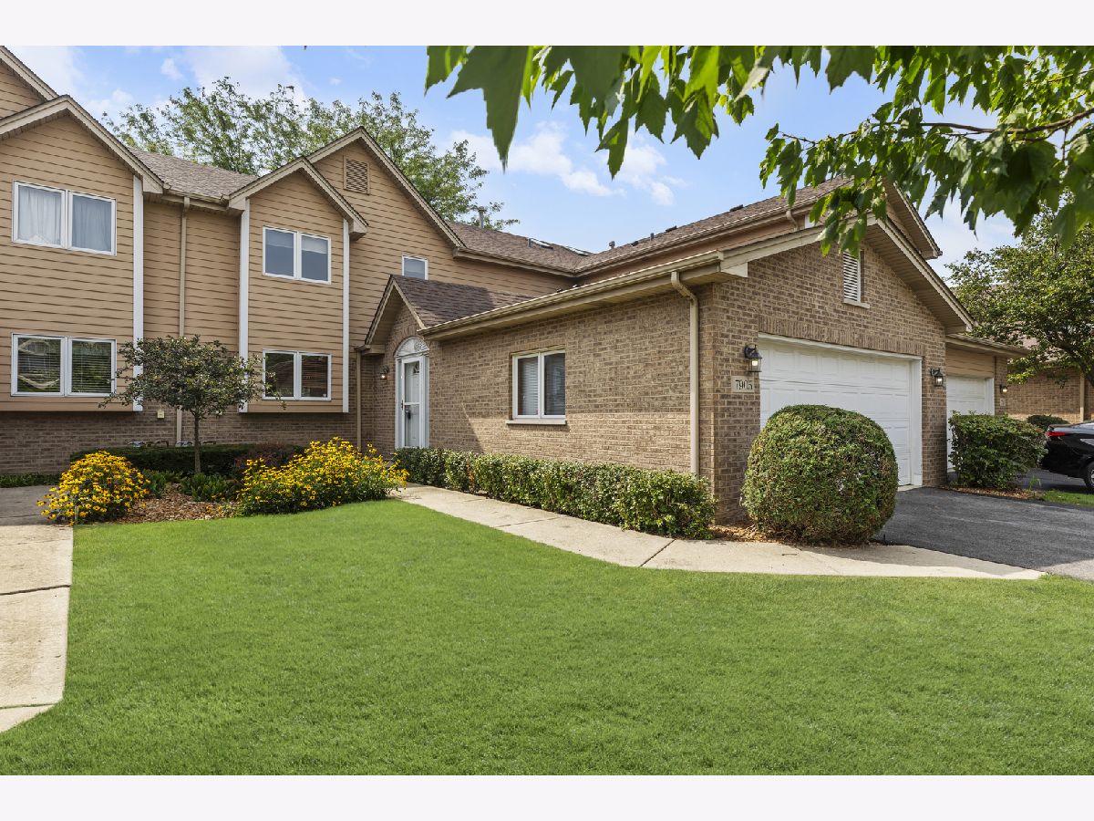  For Sale Tinley Park Illinois, 7905 Richardson Lane
